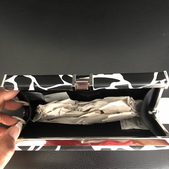 Xcetera Purse - Picture 4 of 6